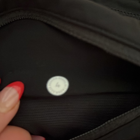 Lululemon short inseam 2.5” - Picture 3 of 3